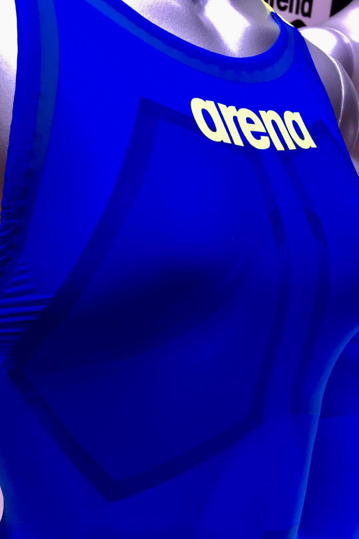 デサント「アリーナ」の最新水着「アルティメット・アクアフォース X」発表会に瀬戸大也が登場 | zoom up collection
