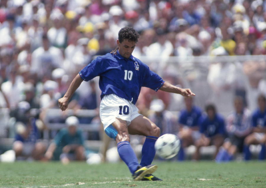 色ディアドラ1994年　イタリア代表　ロベルト・バッジョ　復刻ユニフォーム　新品