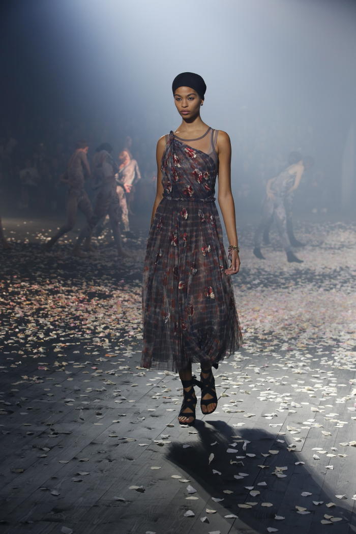 ディオール（Dior）2019年春夏プレタポルテコレクション | zoom up 
