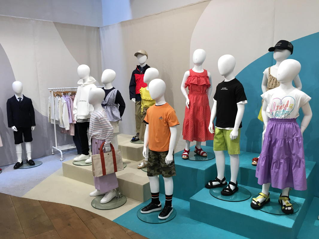 Gu ジーユー メンズ ウィメンズ19年春夏コレクション展示会 トレンドをプラスしたイージーウェア Zoom Up Collection