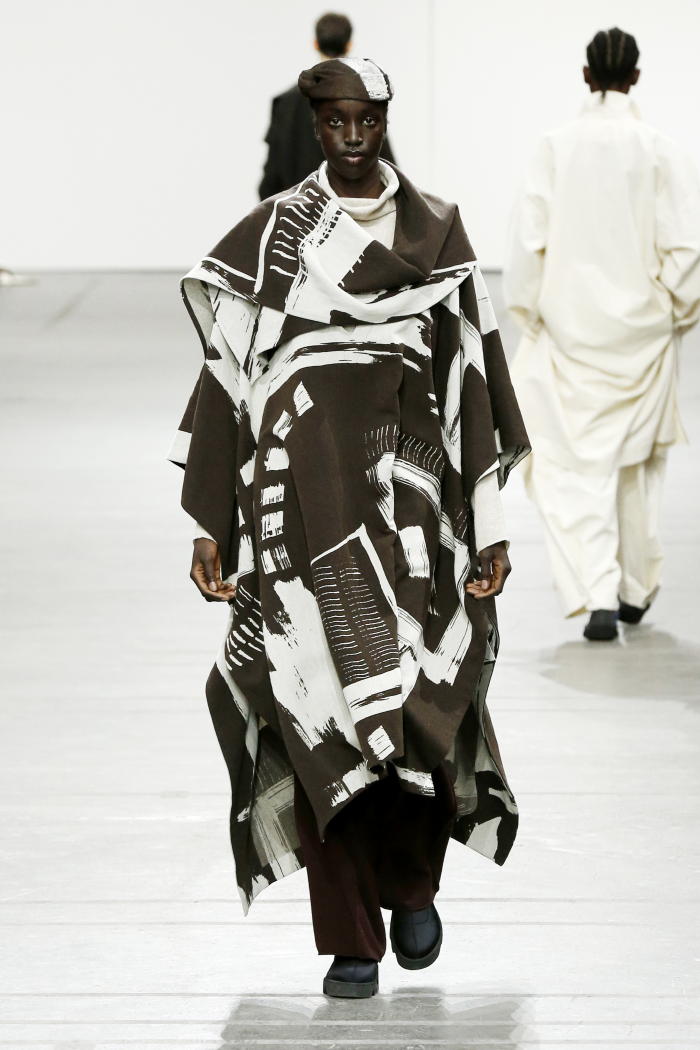 イッセイミヤケコレクション スーツ（1039） 戦い 