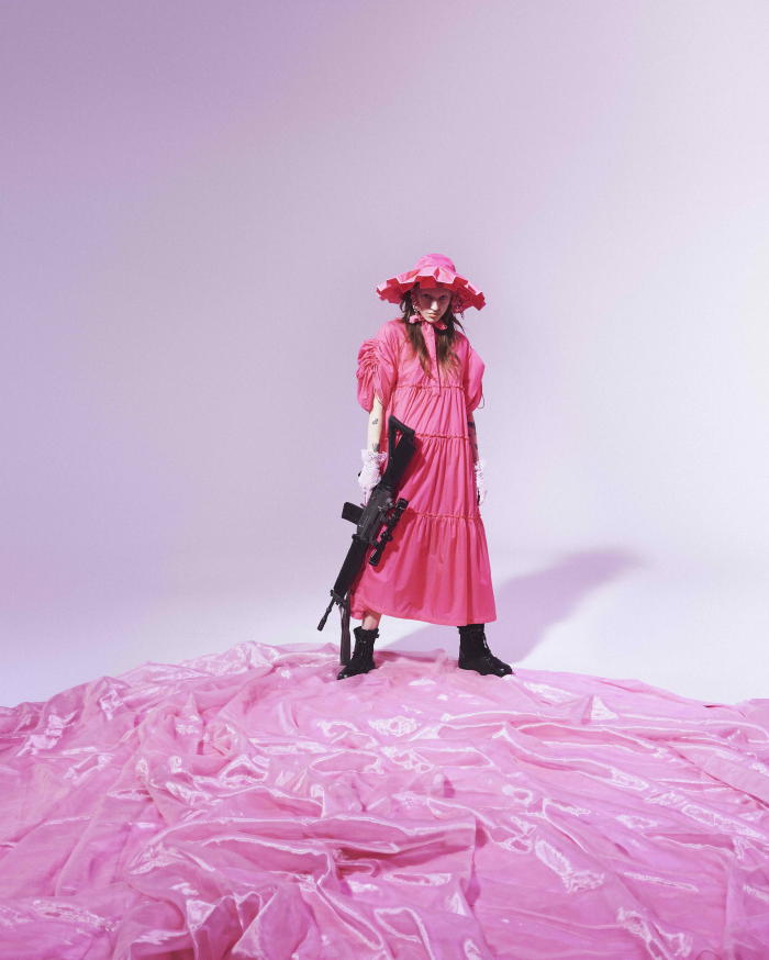 シーロン（SIIILON）2022年春夏コレクション。テーマはコンプレックス  