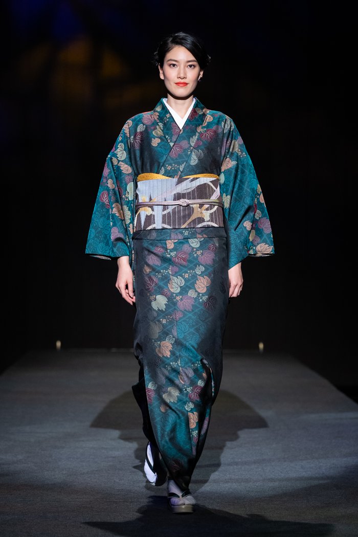 篠屋卯兵衛（SASAYA UHEI）が「2022 TOKYO KIMONO COLLECTION 」でコレクションを発表 zoom up