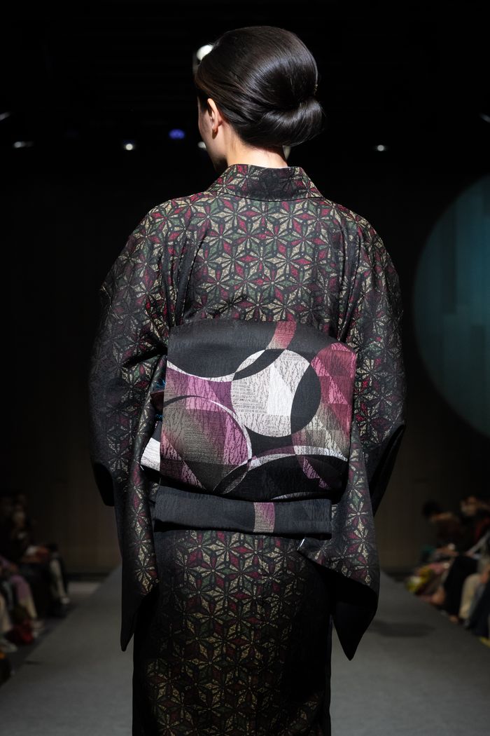 小室庵（KOMUROAN）が「2022 TOKYO KIMONO COLLECTION 」でデビューコレクションを発表 zoom up