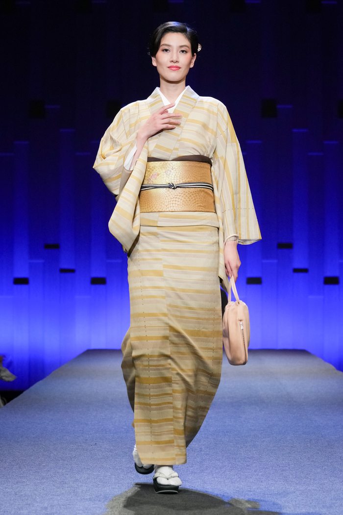 となみ織物（tonamiorimono）が「2023 TOKYO KIMONO COLLECTION」でコレクションを発表 zoom up