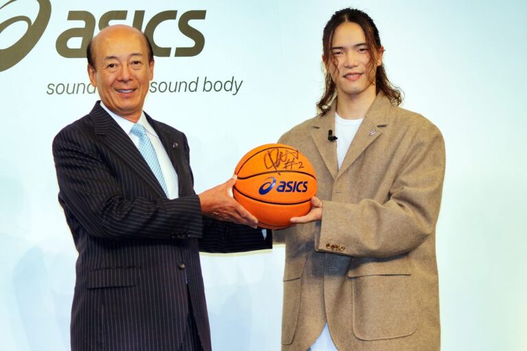 アシックスが競泳水着トップモデルの新カラーを発売。第18回世界水泳選手権大会（世界水泳2019）で中村克選手、青木智美選手などに提供